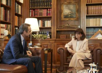 Ενημερώνει την Πρόεδρο της Δημοκρατίας αύριο ο K. Μητσοτάκης