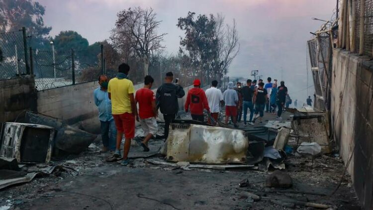 Φωτιά στη Μόρια: Σε κατάσταση έκτακτης ανάγκης η Λέσβος για τους επόμενους τέσσερις μήνες