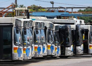 Καραμανλής: Μέχρι το τέλους του έτους ανανεώνεται το 50% των λεωφορείων