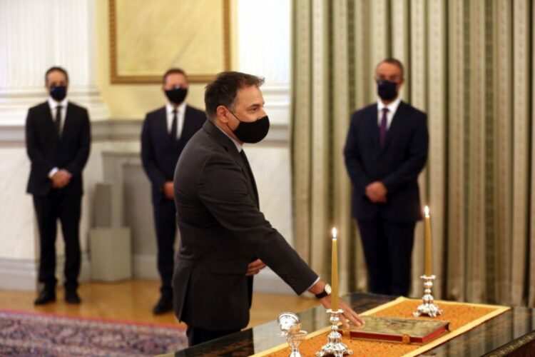 Τράπεζα της Ελλάδος: Ορκίστηκε ο Θεόδωρος Πελαγίδης ως υποδιοικητής