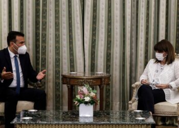 Συνάντηση Σακελλαροπούλου – Ζάεφ: Σε νέα εποχή οι σχέσεις Ελλάδας – Βόρειας Μακεδονίας