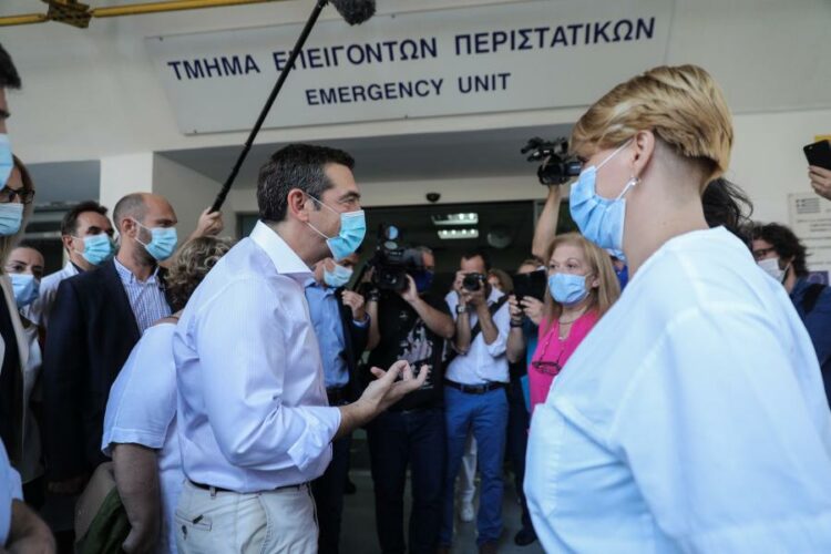 Επίσκεψη του Αλ. Τσίπρα στον Ευαγγελισμό: Είναι προφανές ότι δεν μείναμε ασφαλείς