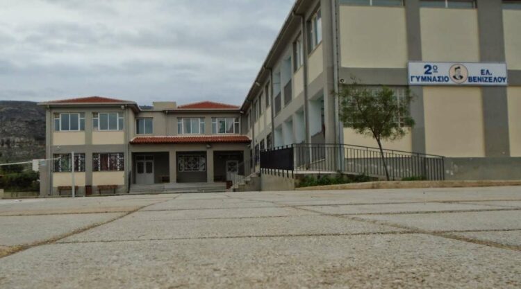 Χανιά: Τι υποστήριξε ο καθηγητής που δέχτηκε τη βίαιη επίθεση γονέα