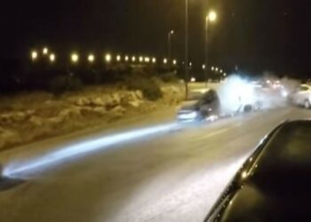 Σοκαριστικό τροχαίο στα λιμανάκια Βουλιαγμένης (Video)