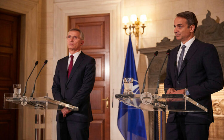 Στην Αθήνα ο γενικός γραμματέας του ΝΑΤΟ Γενς Στόλτενμπεργκ – Συναντήσεις με Κ. Μητσοτάκη και Ν. Δένδια