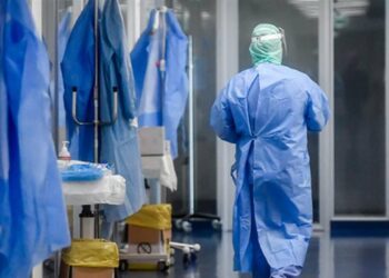 «Έφυγε» κι άλλη νοσηλεύτρια της Δράμας, αλλά η πολιτεία αποψιλώνει τα νοσοκομεία