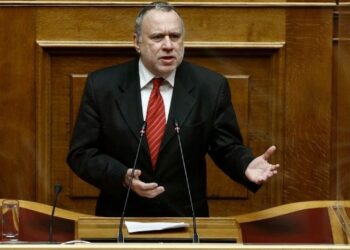 Γιώργος Κατρούγκαλος: «Μην αφήνετε απροστάτευτους τους υπαλλήλους του υπουργείου Εξωτερικών»