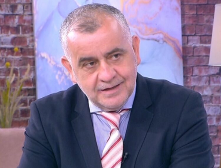 Ο Βασίλης Νουλέζας εξηγεί (πώς) μπορεί να μείνει ατιμώρητος ο Νότης Σφακιανάκης
