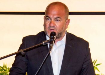 Παπαδημητρίου: Κατώτερη των περιστάσεων η διοίκηση της ΕΙΟ