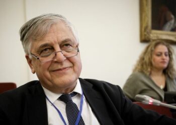 Καταρρέει το κατηγορητήριο της Προανακριτικής για τη Novartis, διότι κλήθηκε, από τον Σπύρο Παππά, ως ύποπτος ο Γιάννης Αγγελής