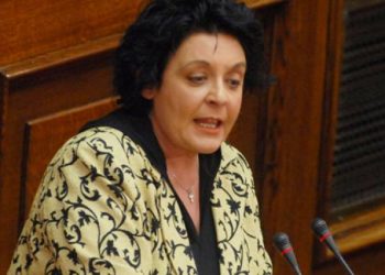 Μάσκες στη βουλή made in Turkey