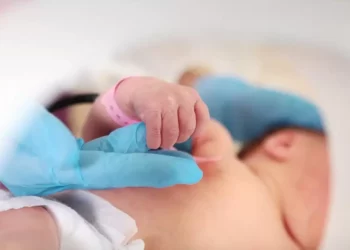 Βρέφος 8 μηνών μεταφέρθηκε νεκρό στο Κέντρο Υγείας Λουτρακίου