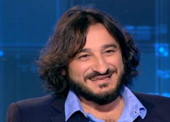 Έσπασαν τζάμια και κουφώματα στο σπίτι του Βασίλη Χαραλαμπόπουλου απο την έκρηξη στη Συγγρού