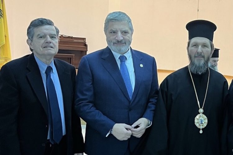 Στο μνημόσυνο για τον Μακαριστό Μητροπολίτη Γλυφάδας, Παύλο, παραβρέθηκε ο Γιώργος Πατούλης