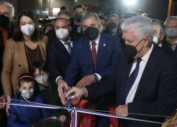 Παραδόθηκε στους πολίτες η πεζογέφυρα της Μεσογείων που χρηματοδοτήθηκε από την Περιφέρεια Αττικής