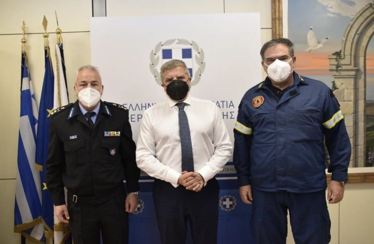 Συνεργασία Περιφέρειας και Πυροσβεστικού Σώματος για την προστασία της Αττικής και των πολιτών της