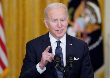 Κυρώσεις με «μακροπρόθεσμο αντίκτυπο» στη Ρωσία ανακοίνωσε ο Μπάιντεν