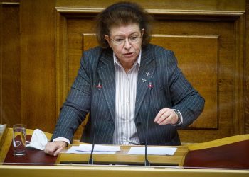 Οργισμένη ανακοίνωση της Ρωσικής πρεσβείας για την “ντροπιαστική απόφαση” της Μενδώνη