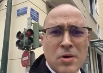 Κωνσταντίνος Μπογδάνος: «Επιβάλλεται άμεσα μία επιχείρηση σκούπα στην Αθήνα»