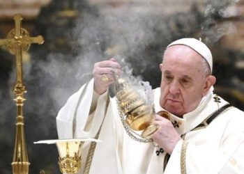 Πάπας Φραγκίσκος: «Τέρμα! Αφήστε τα όπλα να σιγήσουν, διαπραγματευτείτε σοβαρά για την ειρήνη»