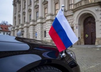 Προστασία των διπλωματικών αντιπροσωπειών της στη Γαλλία ζητάει η Μόσχα