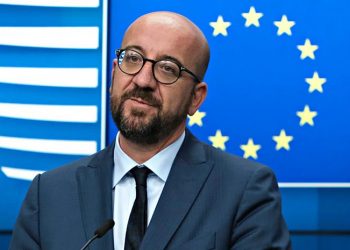 Η Ε.Ε. να πιέσει το Κίεβο να σεβαστεί το ανθρωπιστικό δίκαιο ζήτησε από τον Σαρλ Μισέλ ο Πούτιν!