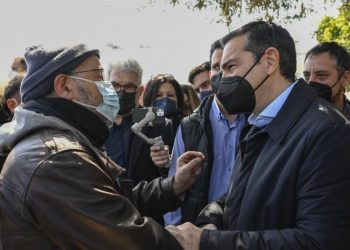 Περιοδεία Τσίπρα στο Αιγάλεω: Οι πολίτες 7 μήνες πληρώνουν 1,5 δισ. την ακρίβεια Μητσοτάκη