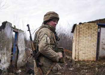 Κατάπαυση του πυρός ανακοίνωσε η Ρωσία προκειμένου να απομακρυνθούν οι άμαχοι από τη Μαριούπολη