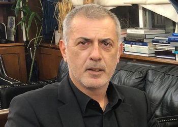 Πειραιάς: Ο Μώραλης βάζει στο δημοτικό ραδιόφωνο golden boy με μισθό 3.500 ευρώ