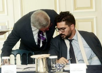 «Η Ελλάδα δεν θα γίνει προκεχωρημένο φυλάκιο» είπε ο Καλπαδάκης στην υφυπουργό Εξωτερικών των ΗΠΑ