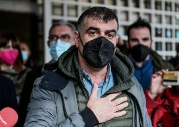 Η αντιπρόεδρος της Κομισιόν «αδειάζει» την κυβέρνηση Μητσοτάκη για τις διώξεις Βαξεβάνη – Παπαδάκου