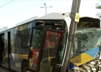 Τροχαίο με λεωφορείο στην παραλιακή – Αναφορές για τραυματίες