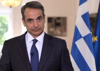 Μέτρα για το ρεύμα: Αναστέλλεται η παράνομη ρήτρα αναπροσαρμογής – Αναδρομική επιστροφή έως 600 ευρώ
