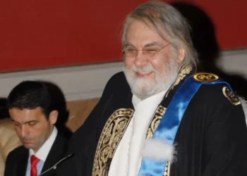 Αντίο στον πρωτοπόρο, εμβληματικό, επιδραστικό «Vangelis» από τα διεθνή ΜΜΕ