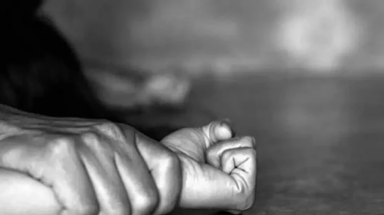 Σέρρες: 22χρονη κατήγγειλε πως την βίαζε για χρόνια ο πατέρας της