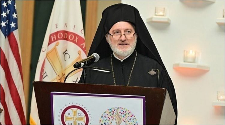 Ελπιδοφόρος για την Ημέρα του Πατέρα: Να τιμήσουμε τους πνευματικούς μας πατέρες, οι οποίοι θυσιάζονται για τις κοινότητές μας