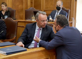 Παράθυρο από τον Χρήστο Σταϊκούρα για νέα μέτρα στήριξης στα ευάλωτα νοικοκυριά