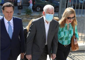 Δίκη Φιλιππίδη: «Άνοιξε το παντελόνι, την άρπαξε και την πίεσε προς τα γεννητικά του όργανα»