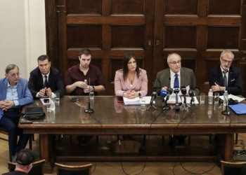 Προσπάθειες για “συγκάλυψη του εγκλήματος” κατήγγειλαν οι συνήγοροι της οικογένειας του Σήφη Βαλυράκη, ο οποίος δολοφονήθηκε ανοικτά της Ερέτριας