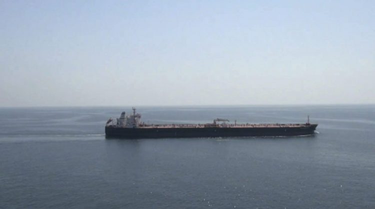 Ιρανοί πεζοναύτες κατέλαβαν δεξαμενόπλοιο που μετέφερε αργό πετρέλαιο στις ΗΠΑ
