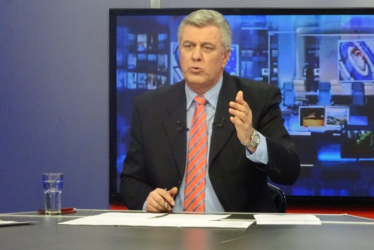 Η Ντόρα και ο Αβραμόπουλος άλλαξαν εκλογική περιφέρεια για το κομματικό καλό, αλλά ο Μυλωνάκης θεώρησε τσιφλίκι του την Ανατολική Αττική και το κόμμα που τον έβγαλε από την αφάνεια