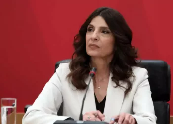 Πόπη Τσαπανίδου: Αδιανόητες παρεμβάσεις, να ψηφίσουν -έστω και τώρα- την πρόταση ΣΥΡΙΖΑ για αποκλεισμό της ακοδεξιάς