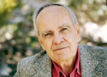 Πέθανε ο Αμερικανός συγγραφέας Κόρμακ ΜακΚάρθι