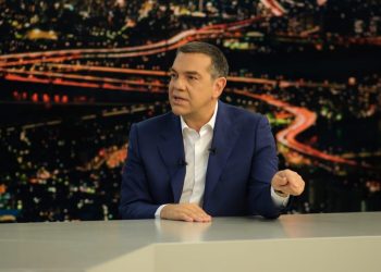 Αλέξης Τσίπρας: Να γίνουμε το αντίπαλο δέος απέναντι σε μια δεξιά, καθεστωτική αντίληψη