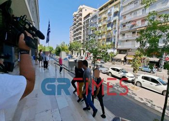 Έγκλημα στη Μενεμένη: Προσωρινά κρατούμενος ο 29χρονος για την άγρια δολοφονία του 64χρονου