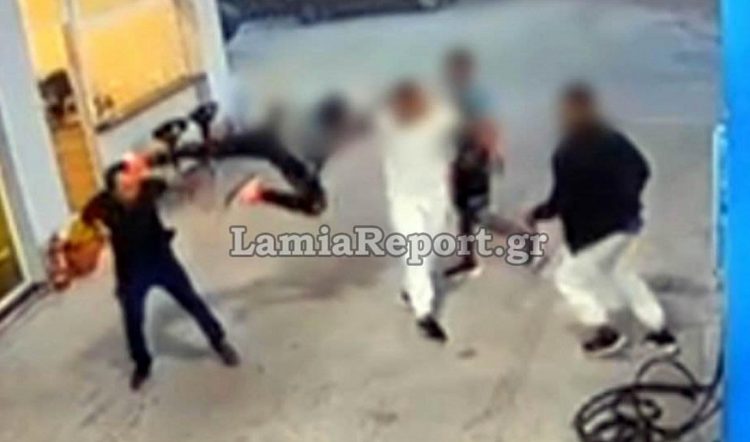 Λαμία: Ξυλοκόπησαν καρκινοπαθή επειδή αρνήθηκε να τους βάλει δωρεάν βενζίνη