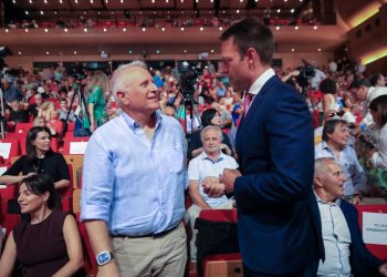 Στήριξη Κασσελάκη σε Ραγκούση για τα υποβολιμαία δημοσιεύματα