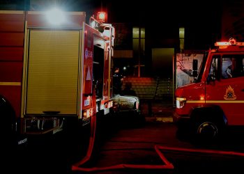 Δύο άνθρωποι απανθρακώθηκαν: Ηλικιωμένος σε σπίτι της Αργολίδας και γυναίκα σε κοντέινερ στην Τρίπολη