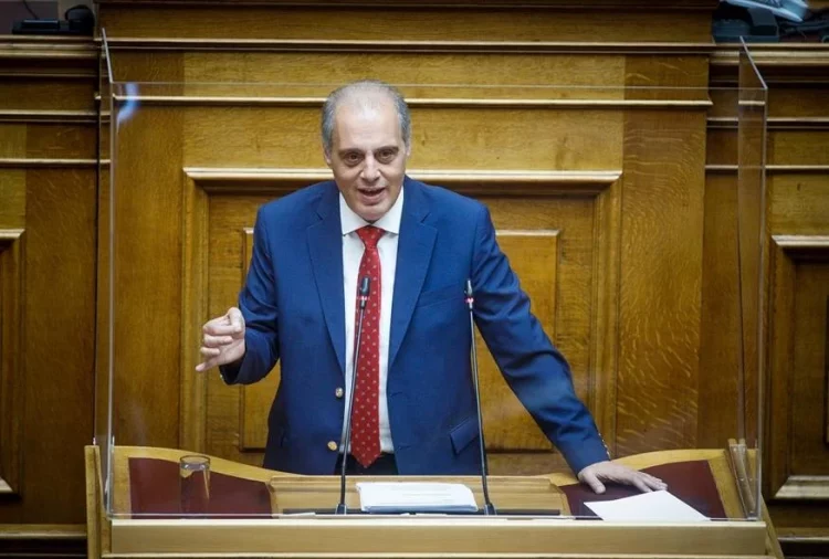 Δικαίωση του Κ. Βελόπουλου για το γάλλιο και από «Το Βήμα της Κυριακής»