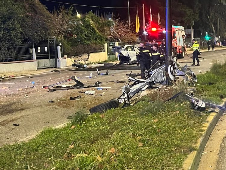 Διπλή τραγωδία στην άσφαλτο: Τέσσερις νεκροί μέσα σε λίγες ώρες σε παραλιακή και κέντρο της Αθήνας